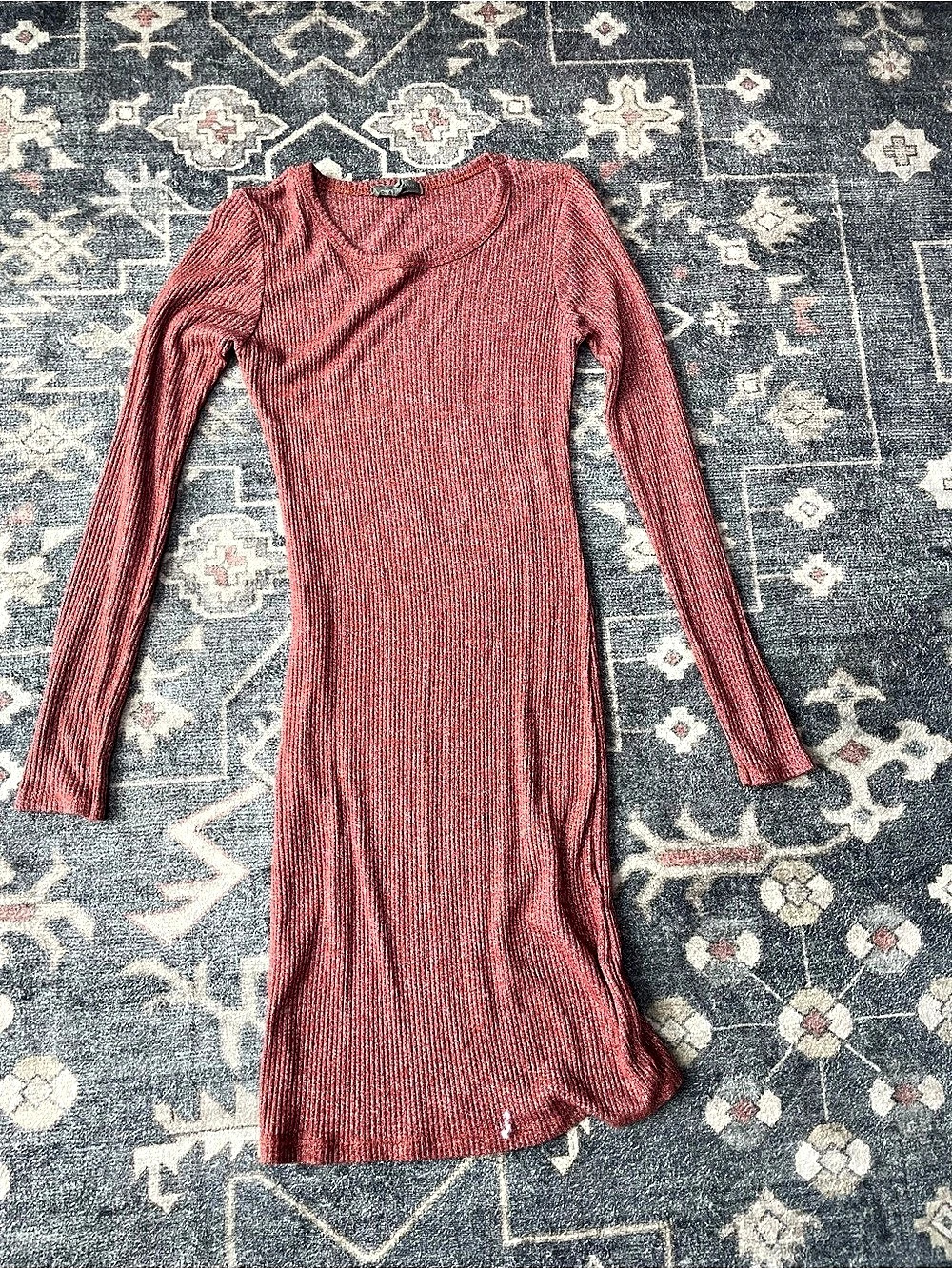 Don’t Ask Why American Eagle Ribbed Long Sleeve MIDI Dress